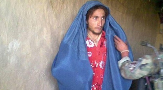 Jihadistas arrependidos são pegos tentando escapar do Estado Islâmico vestidos de mulher