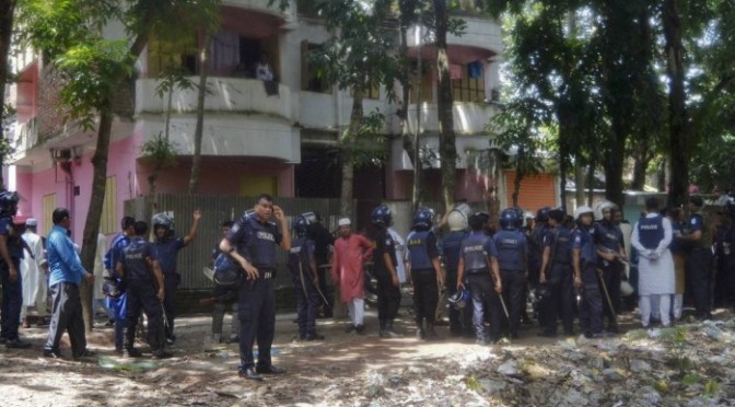 Ataque em festival religioso deixa ao menos quatro mortos em Bangladesh