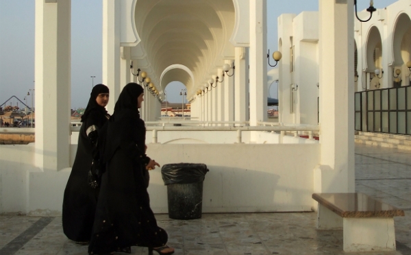 Arábia Saudita: Cristãos são acusados por “posse de Bíblias e oração”