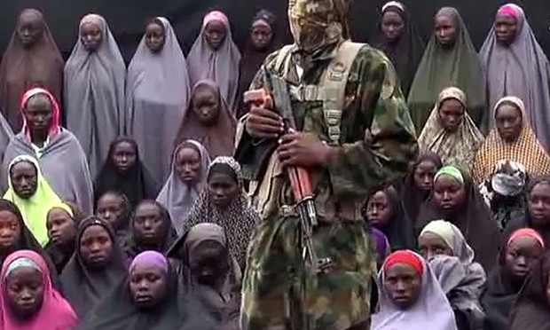 Boko Haram liberta 21 garotas que foram sequestradas em 2014