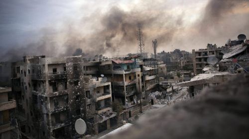 Barris de explosivos atingiram maior hospital de Alepo, na Síria